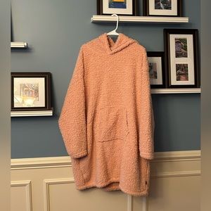 New with tags, pink one size cozy pull over sweatshirt/full body cover up